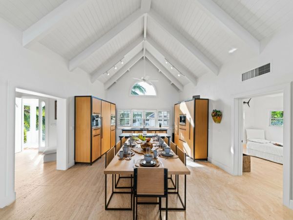 Bahamas Home 977877
