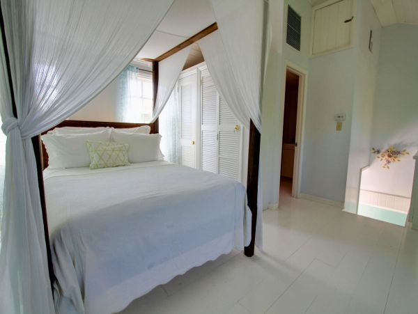 Bahamas Home 977879