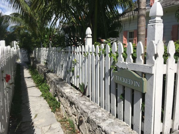 Bahamas Home 977880