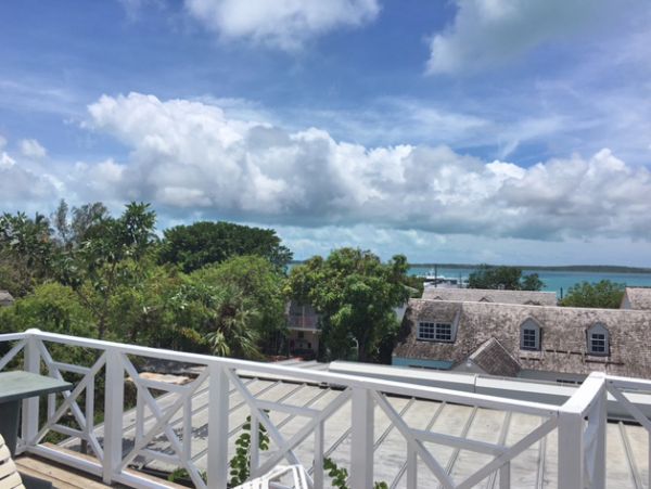 Bahamas Home 977880