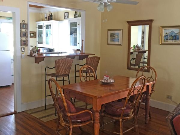 Bahamas Home 977880