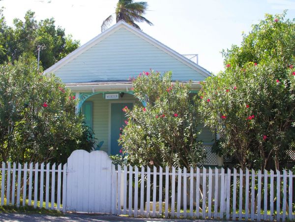 Bahamas Home 977882