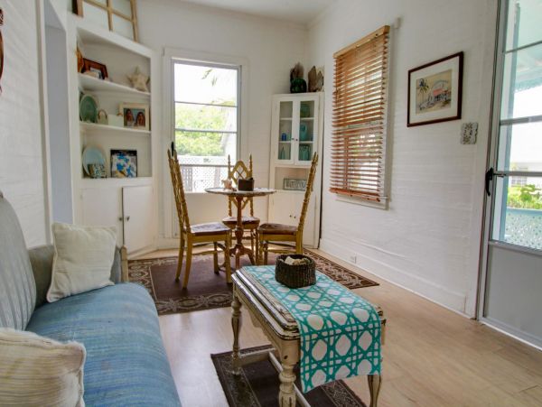 Bahamas Home 977882