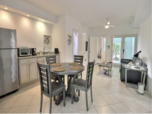 Why Go to the Caribbean Come to The Keys! Luxury Townhouse