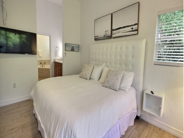 Why Go to the Caribbean Come to The Keys! Luxury Townhouse