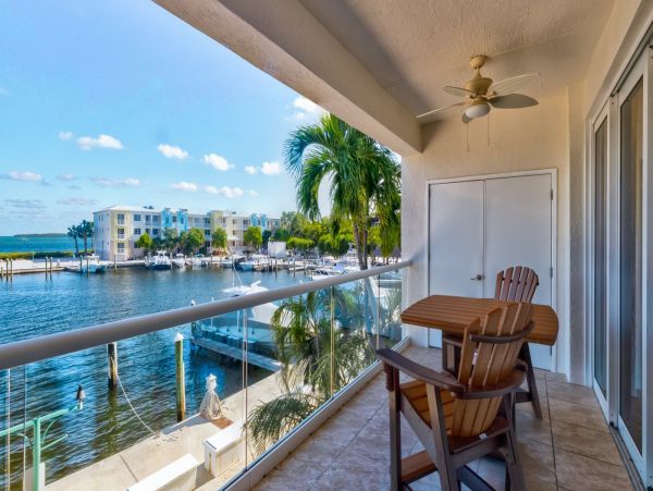 Water Views Key Largo Vacation Condo Two Bedrooms Sleeps 6