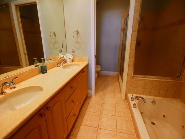 The Florida Keys Condo 977933