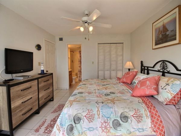 The Florida Keys Condo 977935