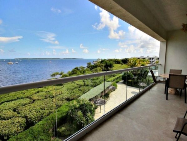 The Florida Keys Condo 977940