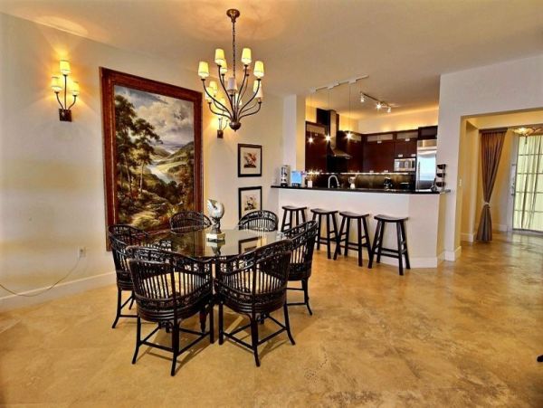 The Florida Keys Condo 977940