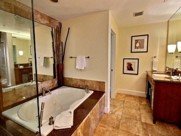 The Florida Keys Condo 977940