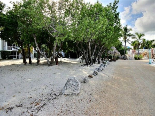 The Florida Keys Condo 977940