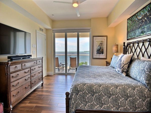 The Florida Keys Condo 977941