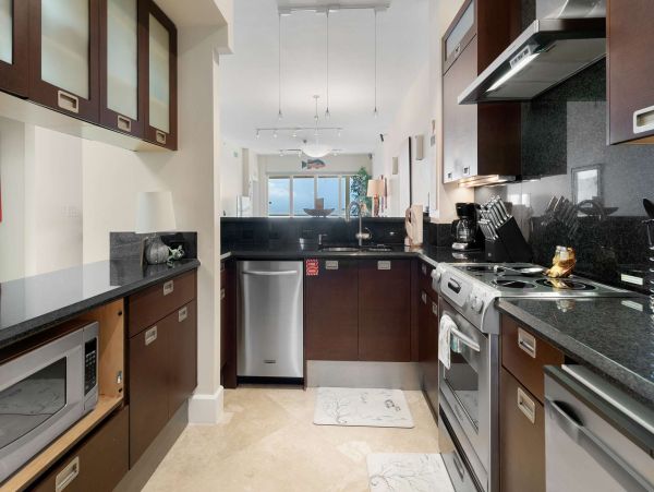 Amazing Location, Amenities, Pure Luxury in the Keys!