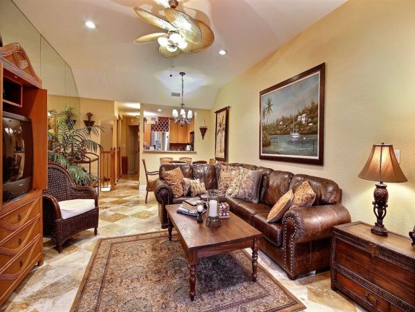 Luxury Three level townhouse Key Largo.