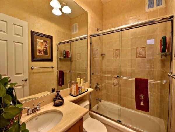 Luxury Three level townhouse Key Largo.