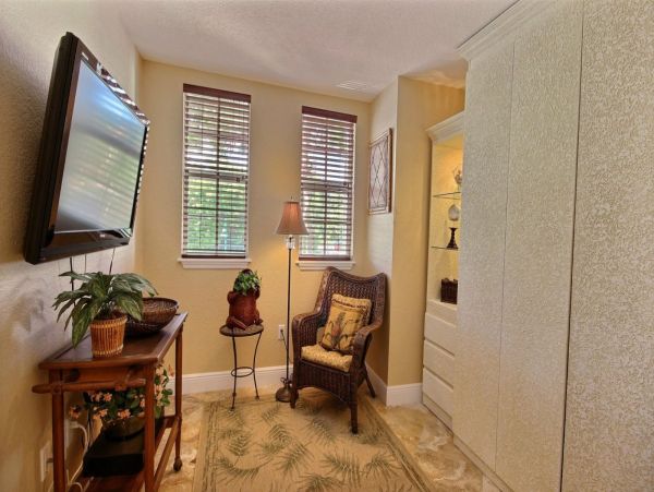 Luxury Three level townhouse Key Largo.