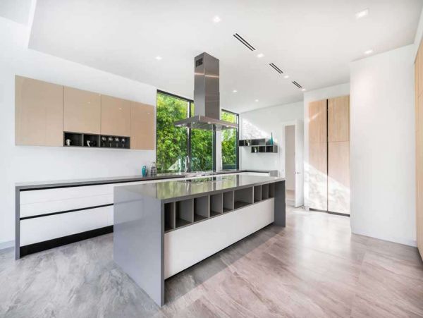 Hollywood Home 977994