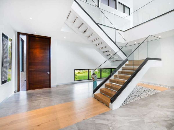 Hollywood Home 977994