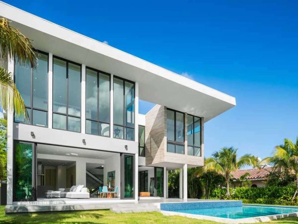 Hollywood Home 977994