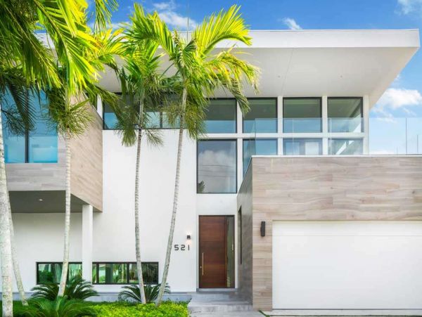 Hollywood Home 977994