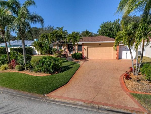 Bradenton Vacation Home with Caged Pool & Water Views
