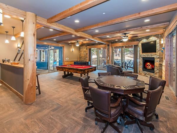 Ten Bedrooms South Lake Tahoe Vacation Pool Home