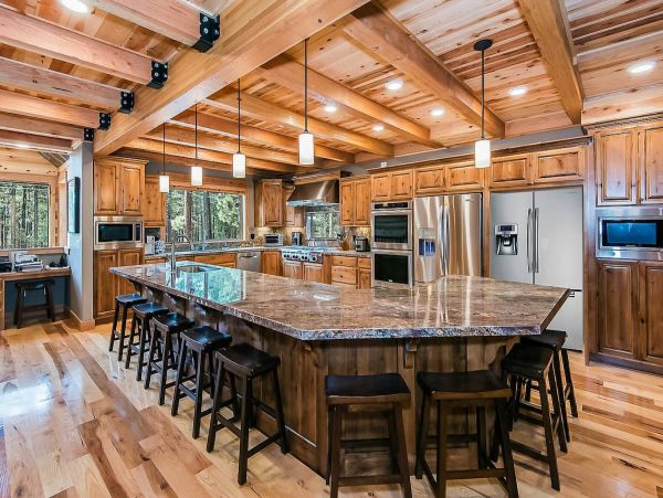Ten Bedrooms South Lake Tahoe Vacation Pool Home