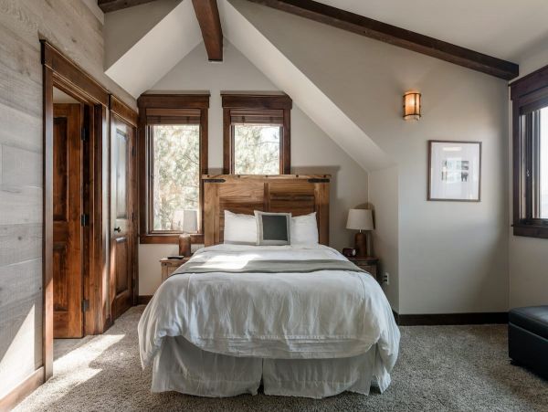 Platinum Seventeen Bedroom Villa in South Lake Tahoe