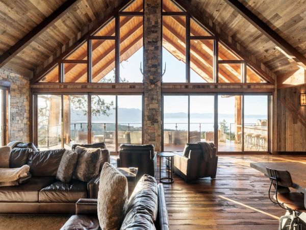 Platinum Seventeen Bedroom Villa in South Lake Tahoe