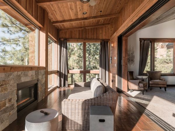 Platinum Seventeen Bedroom Villa in South Lake Tahoe
