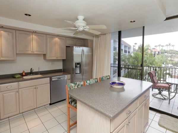 Kihei Rental: Lanai, Pool, Walk to Beaches & Shops