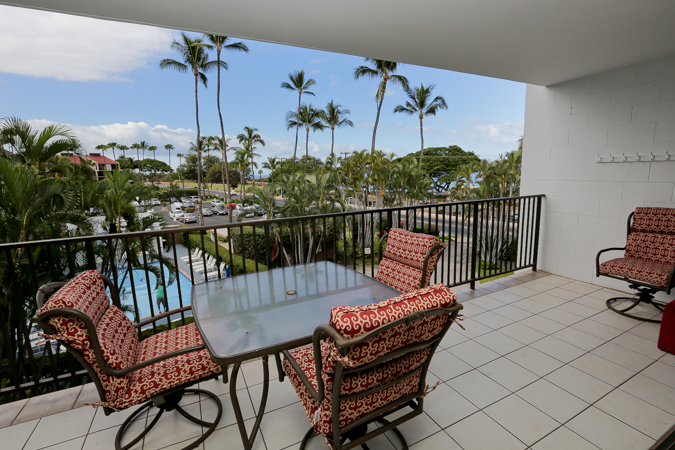 Kihei Rental: Lanai, Pool, Walk to Beaches & Shops