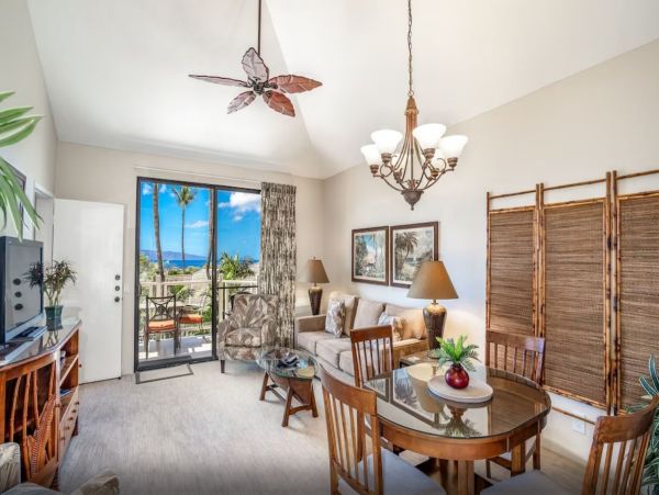 Wailea 2 Bedroom Vacation Condo Close to Beach Sleeps