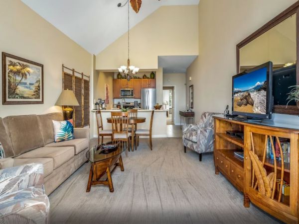 Wailea 2 Bedroom Vacation Condo Close to Beach Sleeps