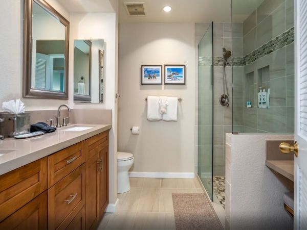 Wailea 2 Bedroom Vacation Condo Close to Beach Sleeps