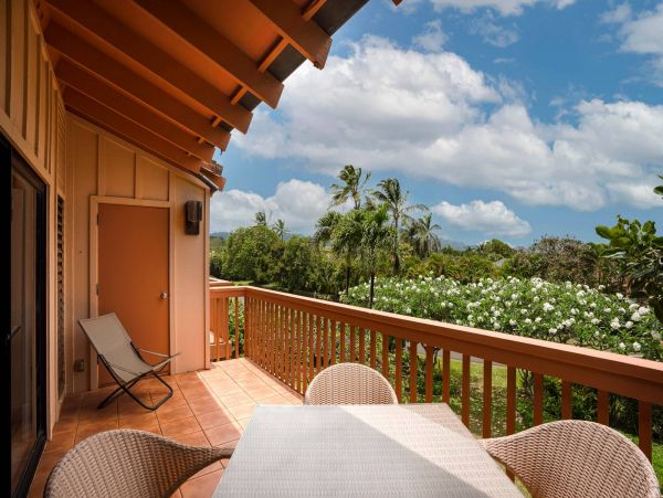 Koloa Lovely 2 Bedroom Vacation Condo