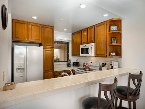 Koloa Lovely 2 Bedroom Vacation Condo