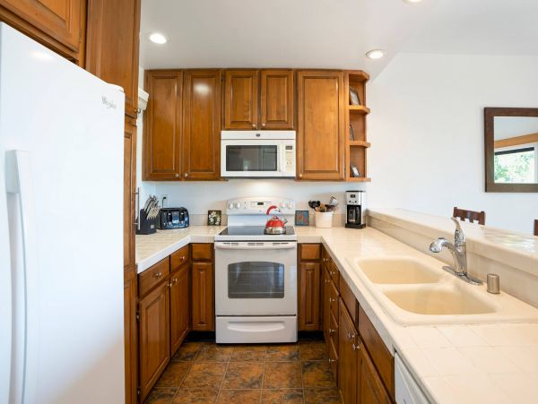 Koloa Lovely 2 Bedroom Vacation Condo