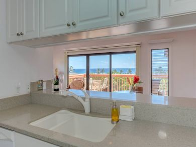 2 plus loft about a mile to Poipu beach 2 plus loft about a mile to Poipu beach