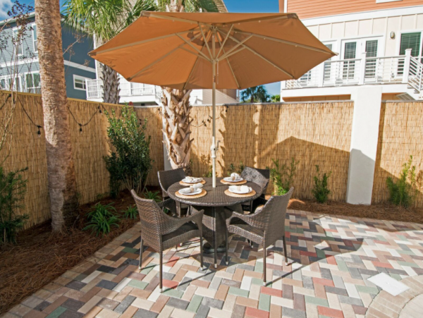 Beautiful & Fun 5 Bedroom Home With Pool in Miramar Beach