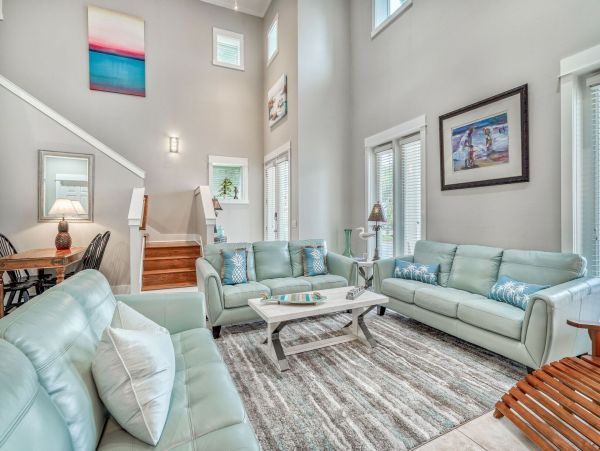 Luxury Six Bedroom Vacation Home with Pool in Miramar Beach