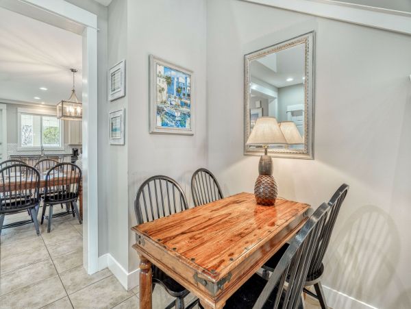 Luxury Six Bedroom Vacation Home with Pool in Miramar Beach