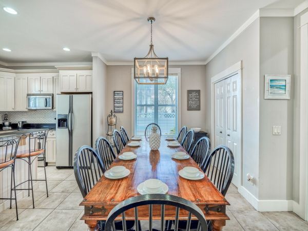 Luxury Six Bedroom Vacation Home with Pool in Miramar Beach