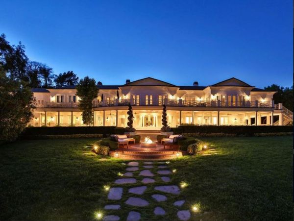 Luxury Seventeen Bedroom Rental Situated in Holmby Hills