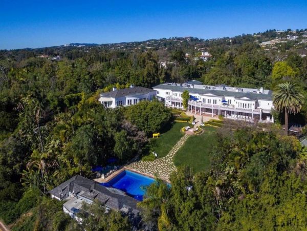 Luxury Seventeen Bedroom Rental Situated in Holmby Hills