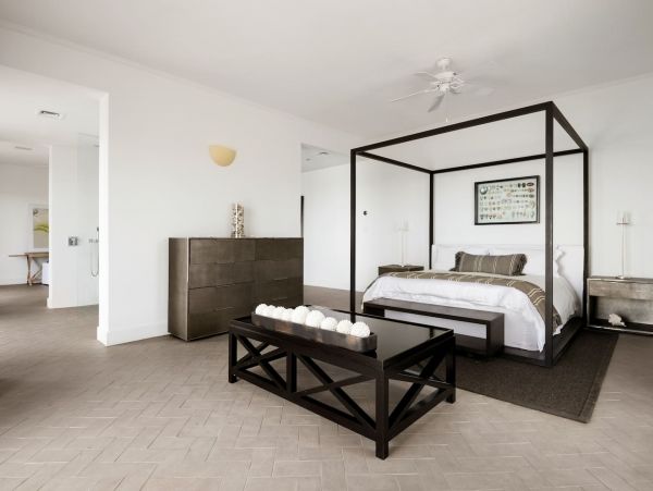 Oceanfront Luxury Vacation Pool Villa in Nassau Six Bedrooms