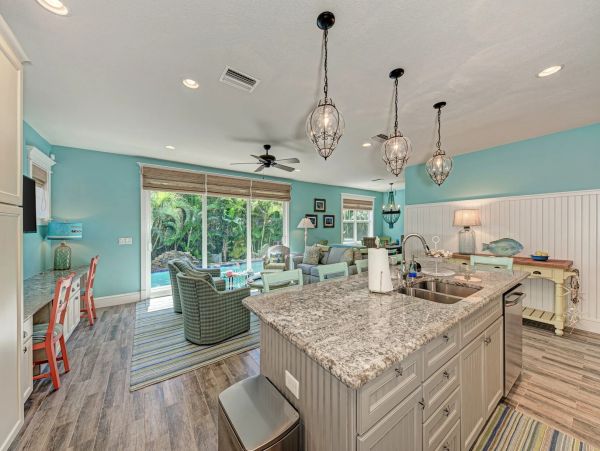 Anna Maria Island Four Bedrooms Walk to Beach Rental Home