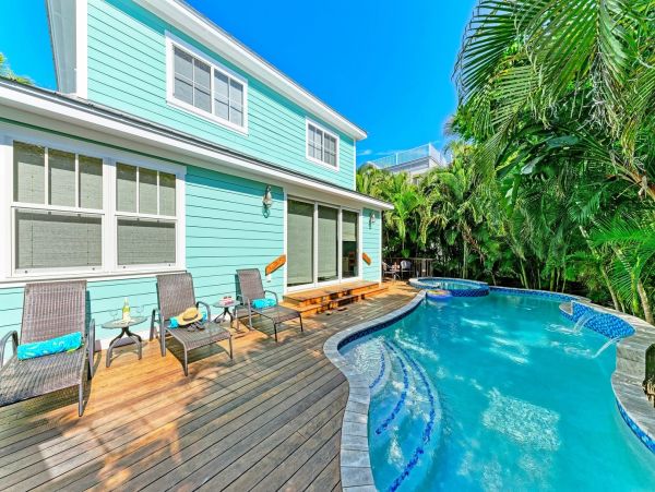 Anna Maria Island Four Bedrooms Walk to Beach Rental Home