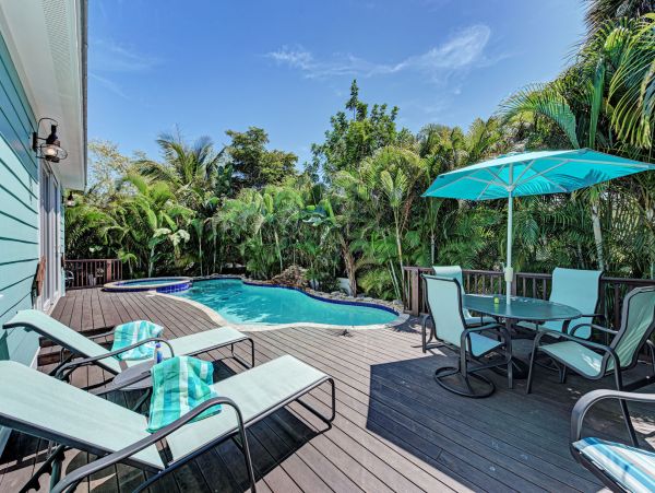 Anna Maria Island Four Bedrooms Walk to Beach Rental Home